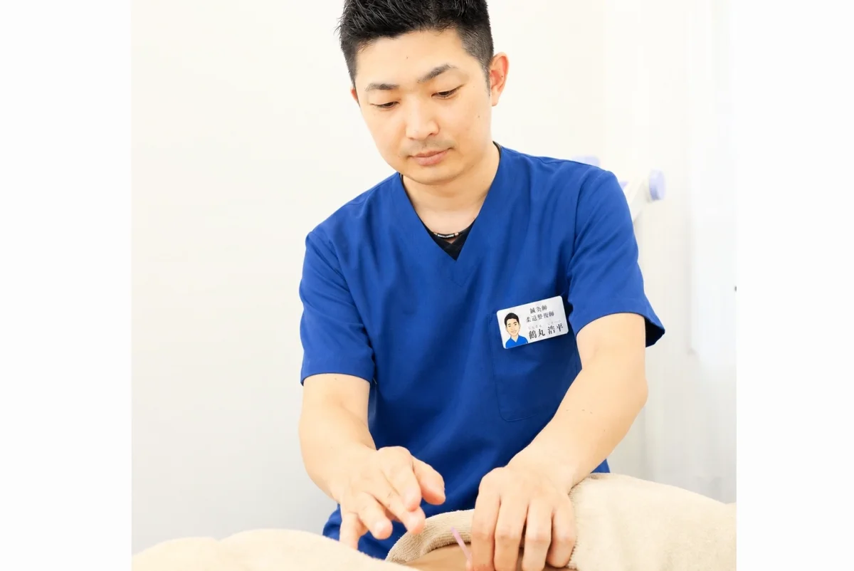 鍼施術の様子